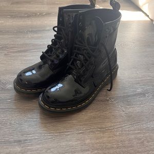Dr. Martens women’s black shiny